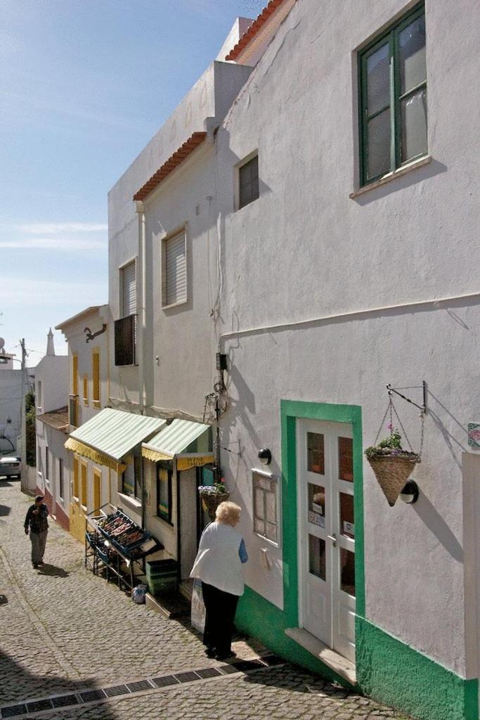 Apartamentos Os Descobrimentos Burgau Exterior photo